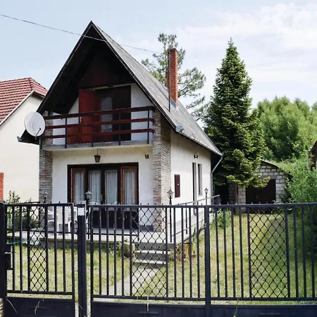 Three-bedroom Holiday In Nyaraló Balatonszemes