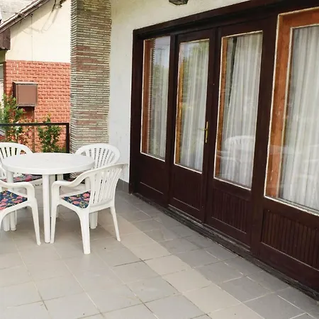 Three-bedroom Holiday In Nyaraló *
